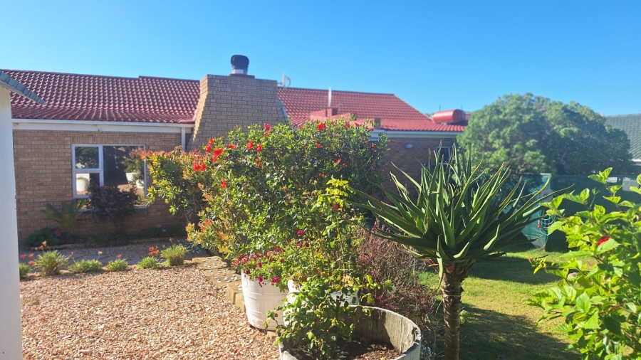 3 Bedroom Property for Sale in Jongensfontein Western Cape
